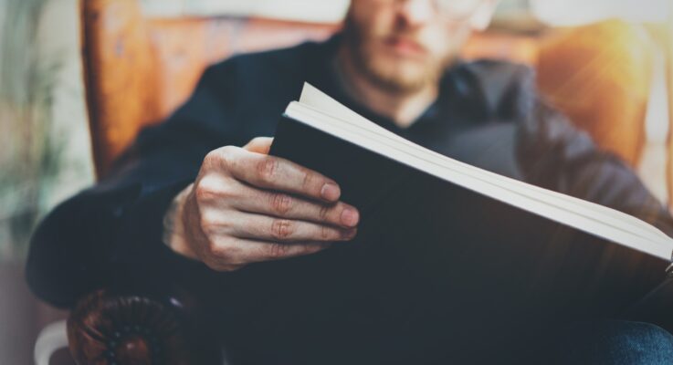 Here Are 5 Books That Everyone Should Read to Improve Their Financial Literacy