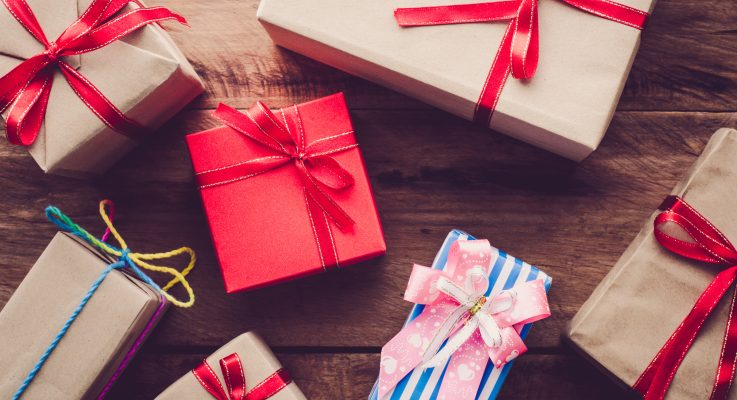 Holiday Gift Budgeting Made Easy: Spend Less, Celebrate More